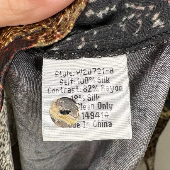 Johnny Was Cheetah Mabel Silk Printed Blouse with Velvet Back size small - Picture 5 of 14